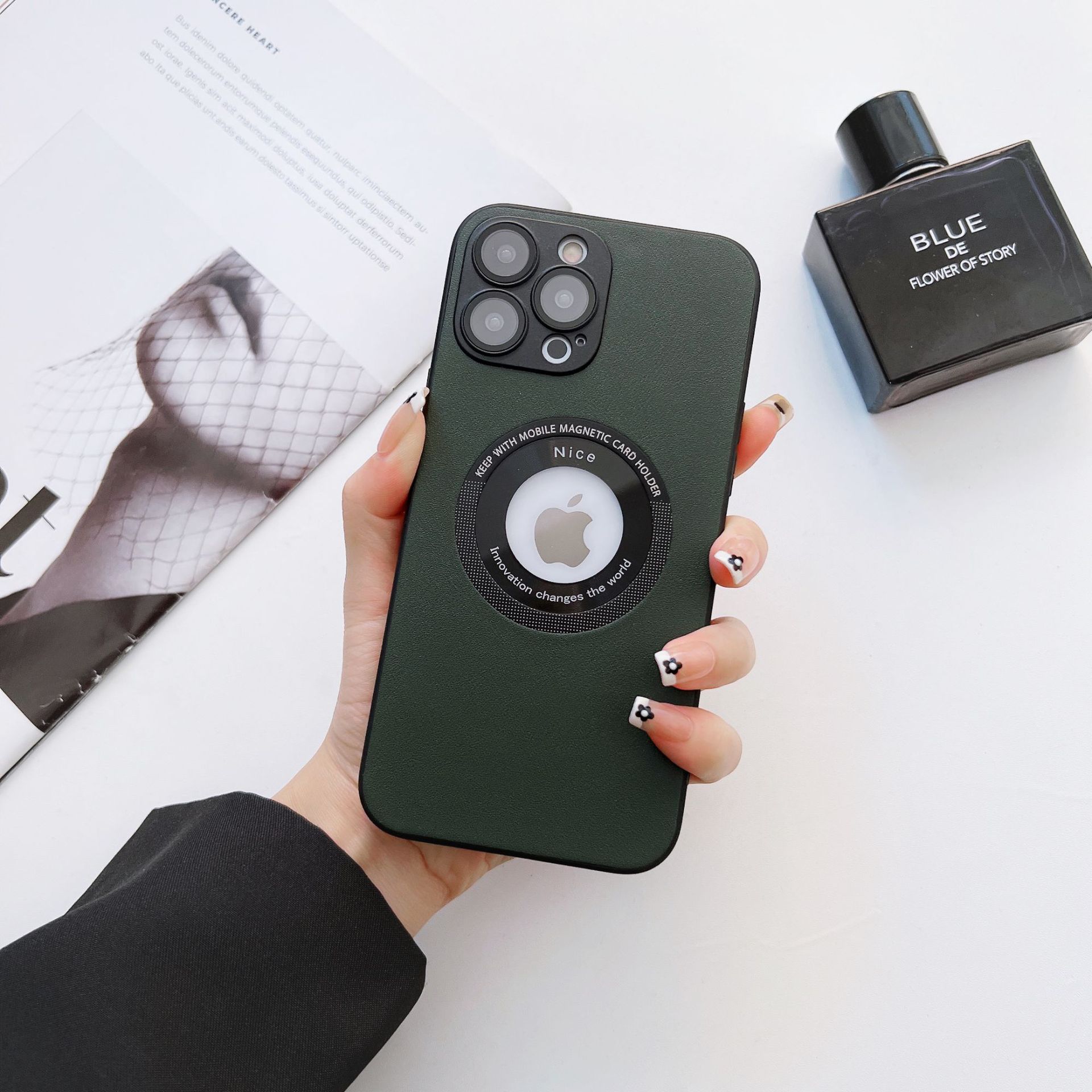 Cover per iPhone 11 Pro con attacco magnetico